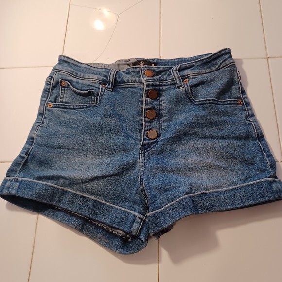 Volcom Denim Shorts Size 28 High-Rise Girlfriend 28Wx2L 11" Waist to Hem, Cuffed - Picture 1 of 8